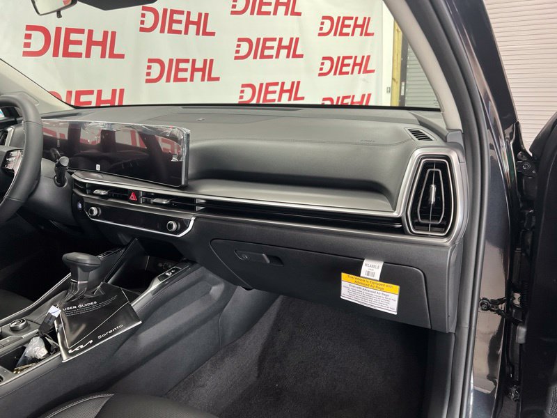 New 2026 Kia Sorento S w/ S Panoramic Sunroof Package FWD image 12
