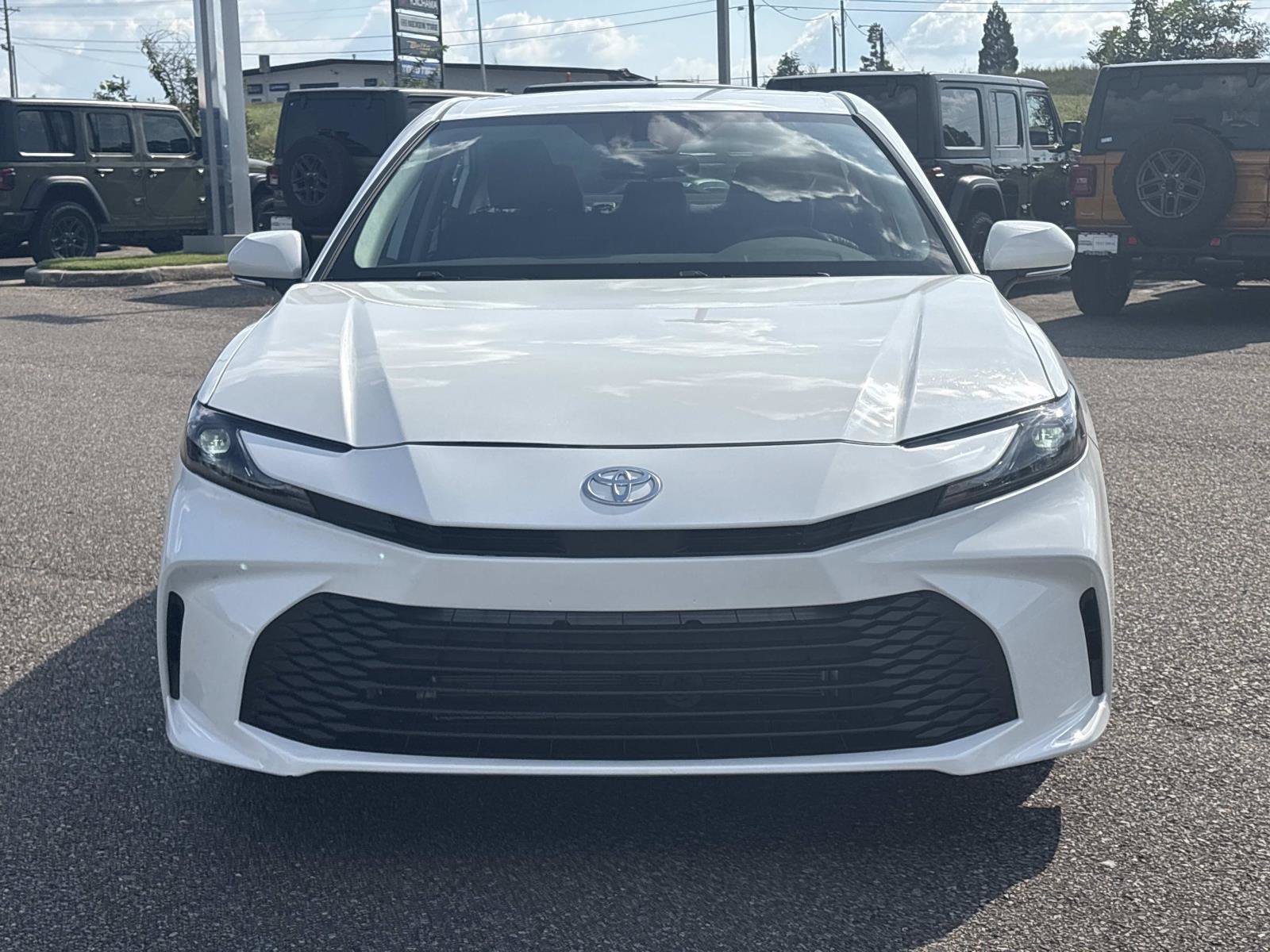 Used 2025 Toyota Camry LE FWD image 2