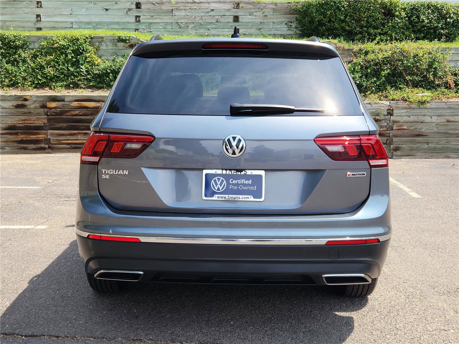 Used 2021 Volkswagen Tiguan SE image 4