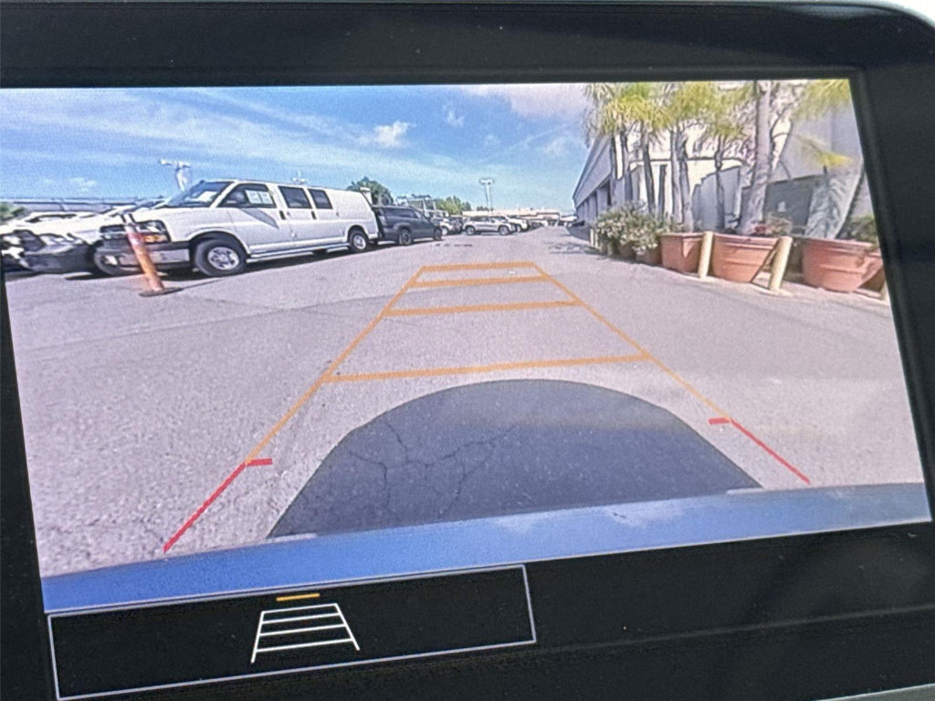 Used 2025 Chevrolet Malibu LT FWD image 12