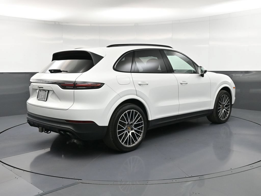 Certified 2022 Porsche Cayenne Platinum Edition AWD/4WD image 8