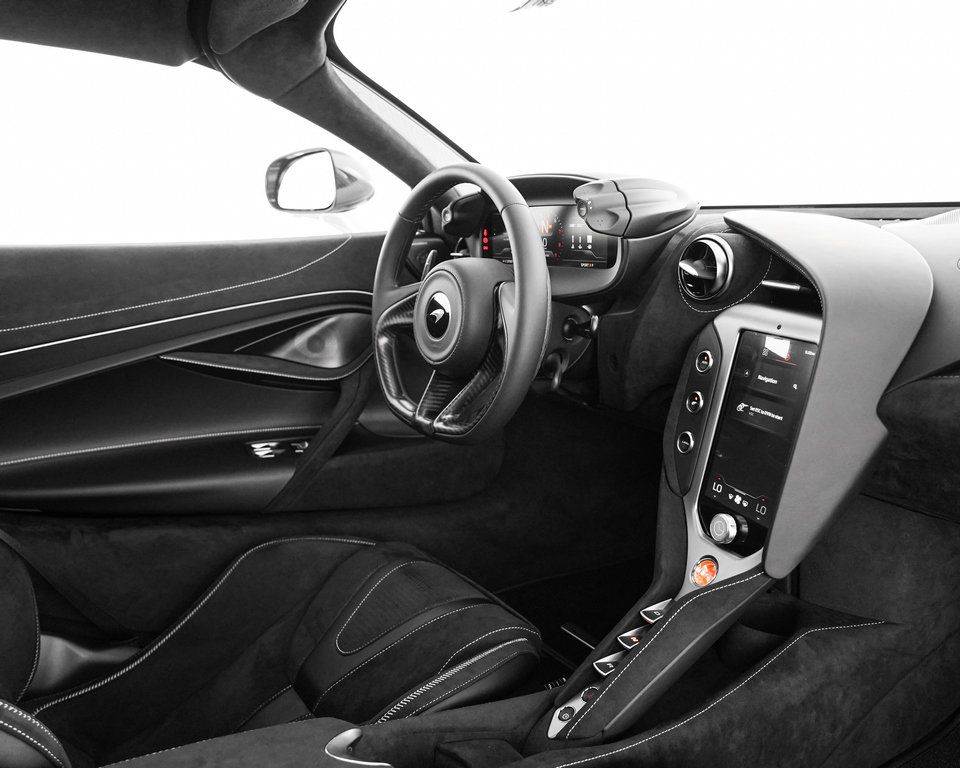 New 2027 McLaren 750S RWD image 31