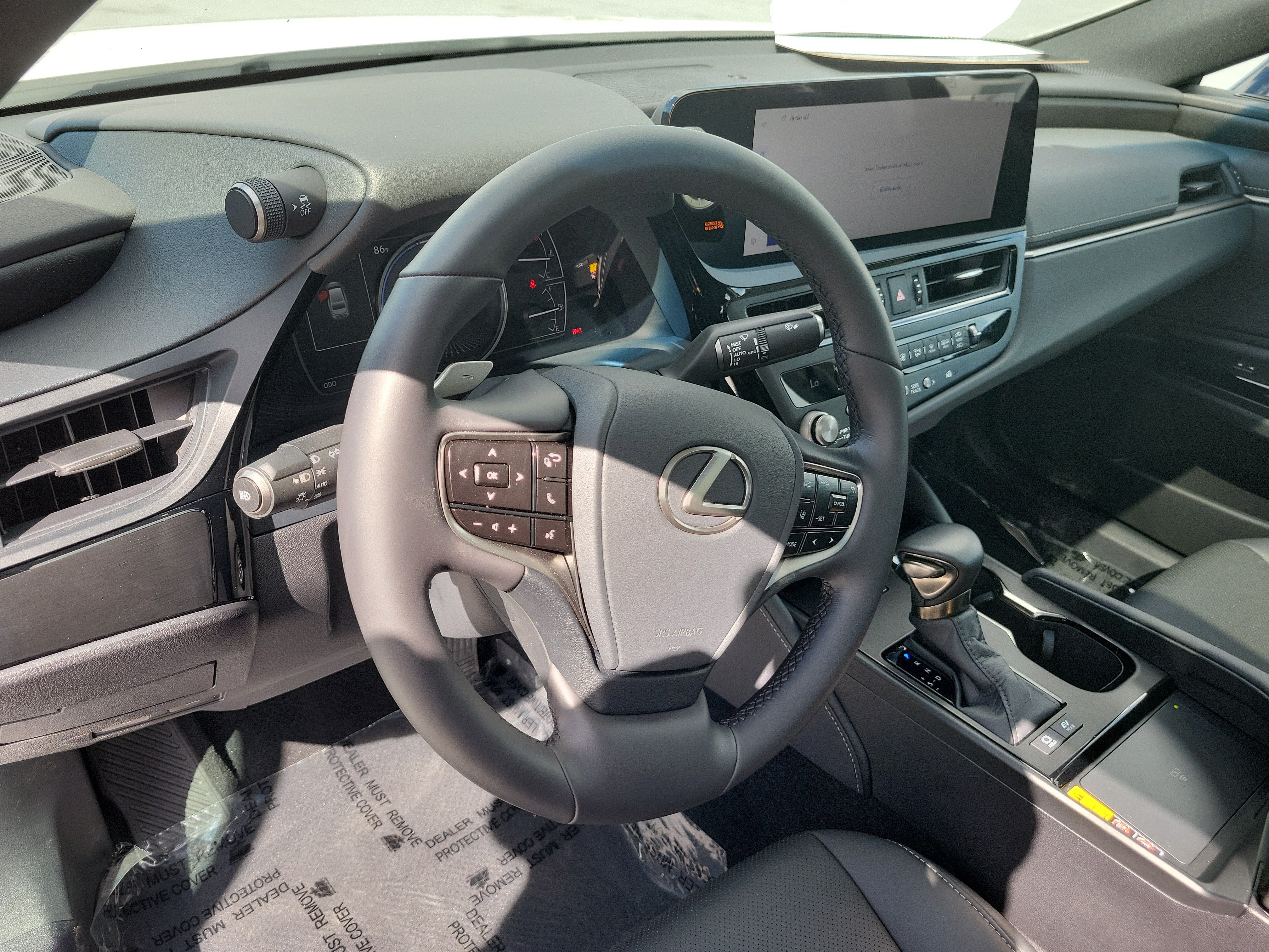 Used 2025 Lexus ES 300h w/ Premium Package FWD image 23