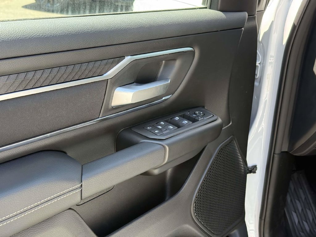 New 2026 RAM 1500 Big Horn AWD/4WD image 35