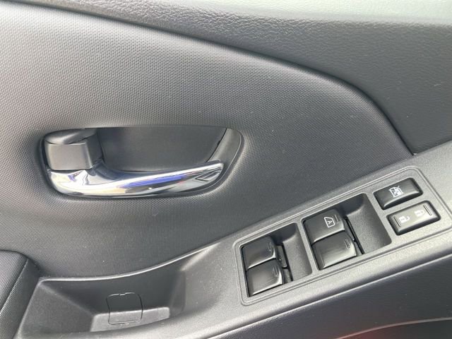 Used 2022 Nissan Frontier SV w/ Technology Package RWD image 21