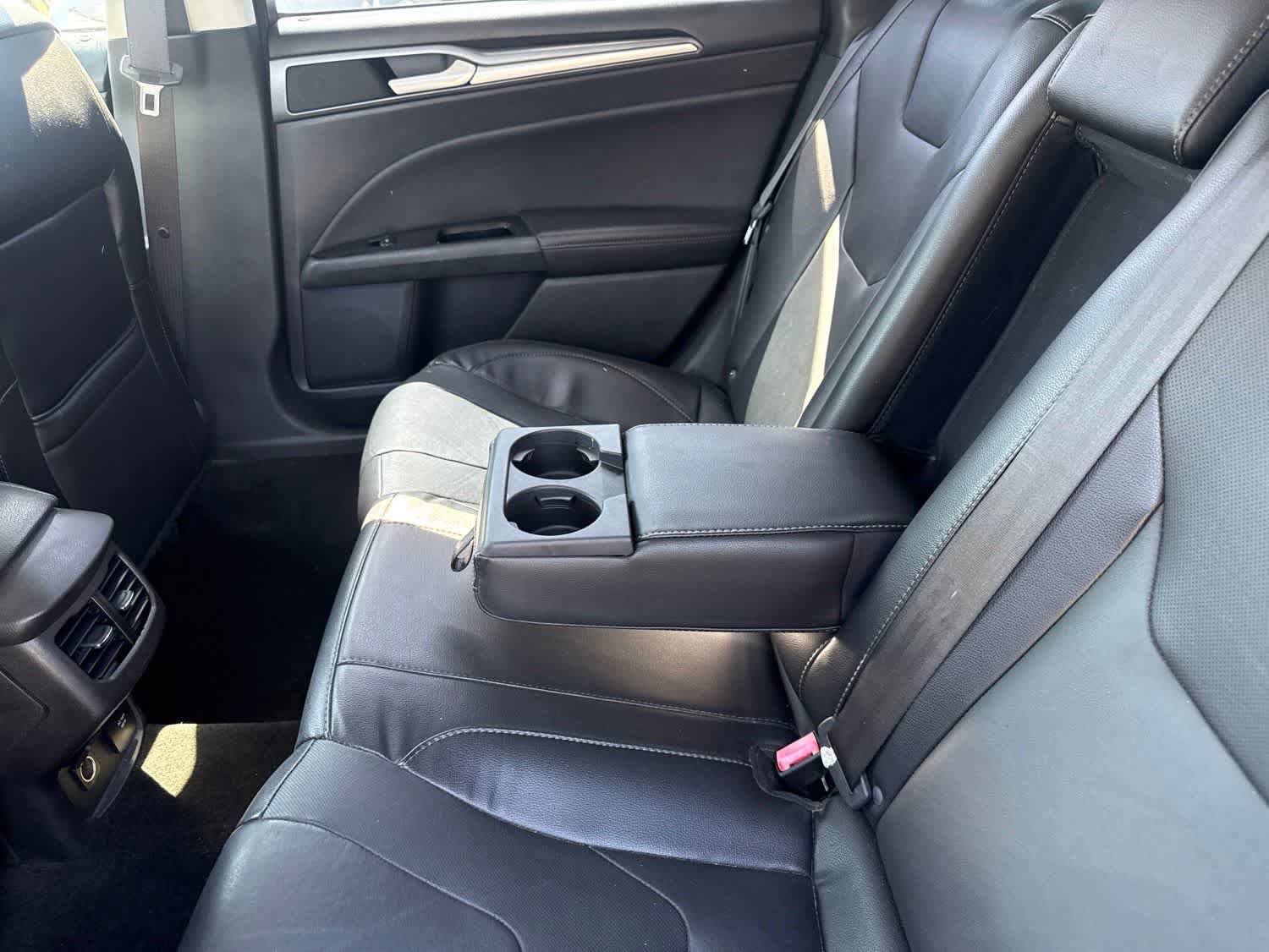 Used 2013 Ford Fusion Titanium w/ Titanium Driver Assist Pkg FWD image 17