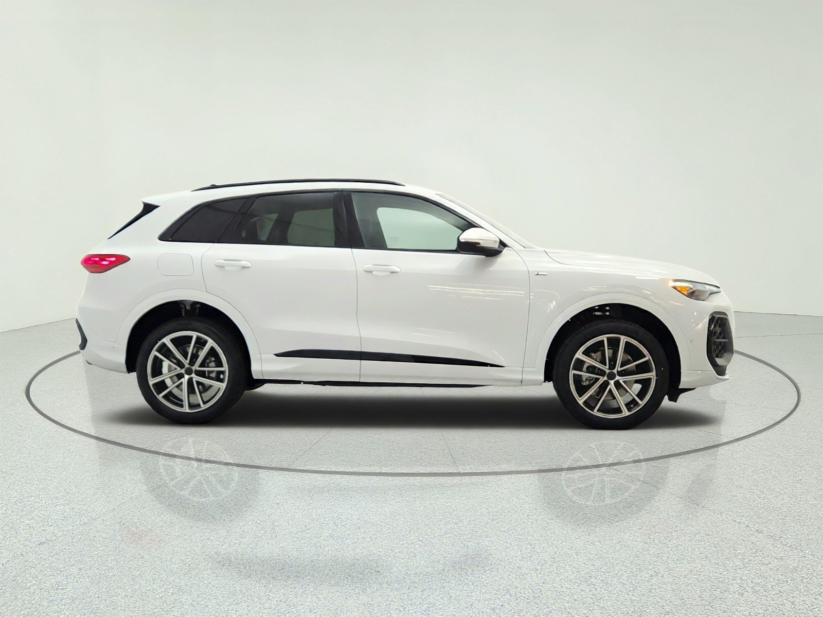 New 2026 Audi Q5 Premium Plus AWD/4WD image 4