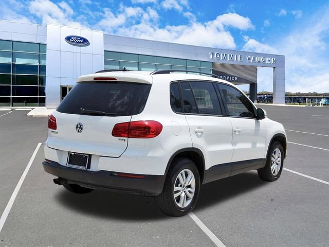 Used 2017 Volkswagen Tiguan S FWD image 4