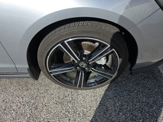 Certified 2025 Honda Accord Sport image 10