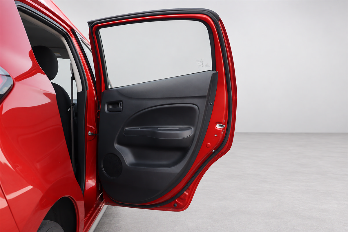 Used 2024 Mitsubishi Mirage ES FWD image 13