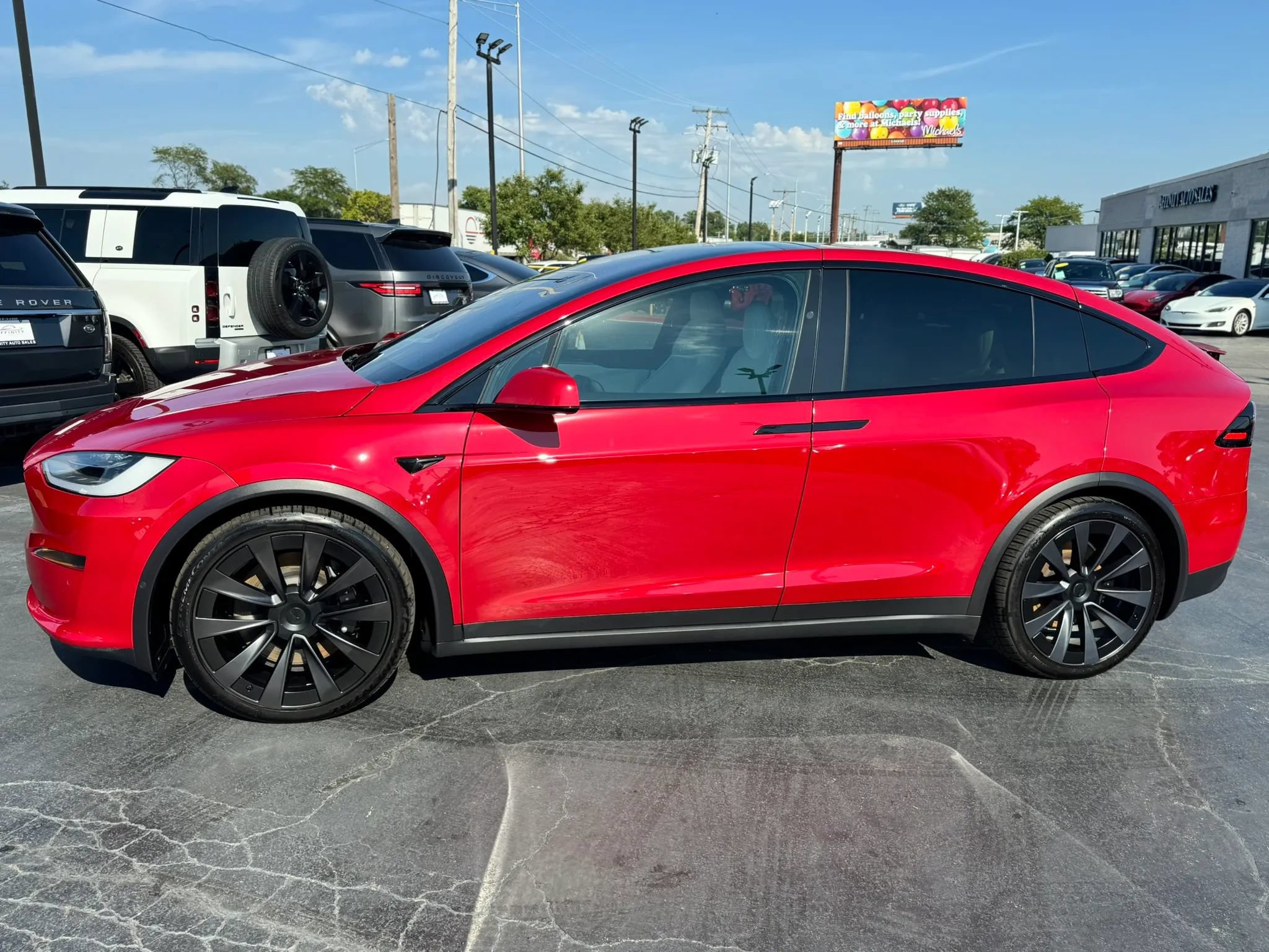 Used 2022 Tesla Model X Plaid AWD/4WD image 2