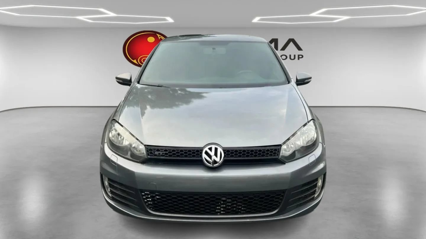 Used 2011 Volkswagen GTI 2-Door FWD image 8