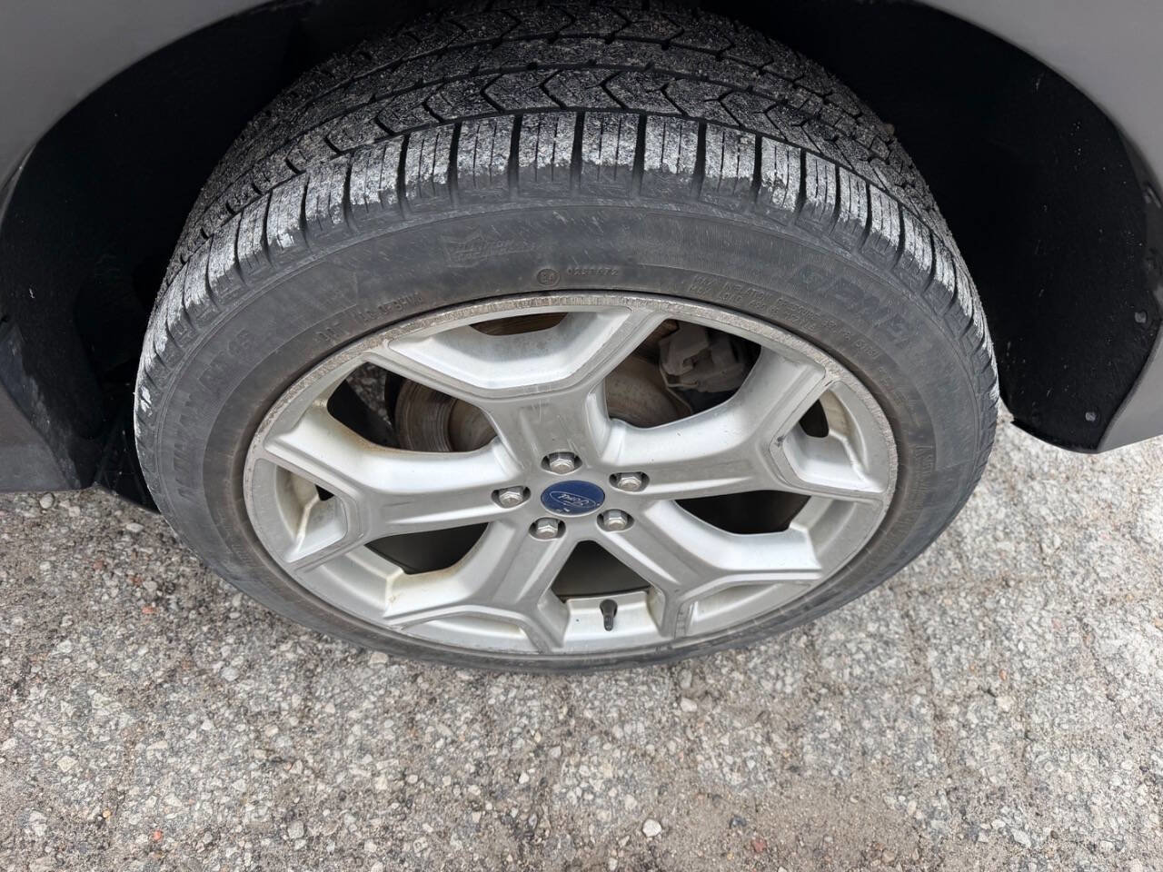 Used 2017 Ford Escape Titanium image 10