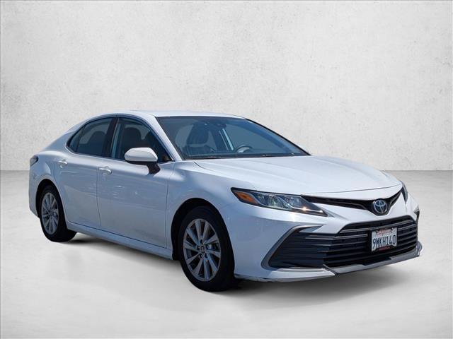 Used 2023 Toyota Camry LE FWD image 3