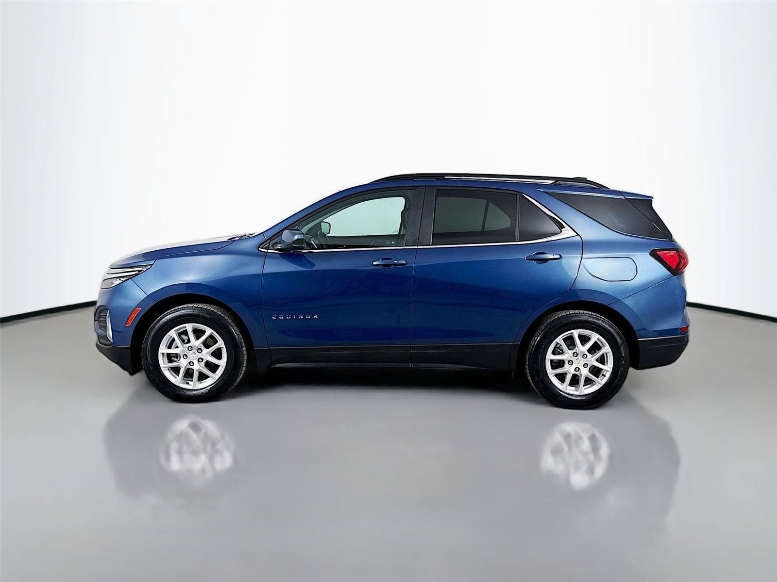 Used 2024 Chevrolet Equinox LT AWD/4WD image 6