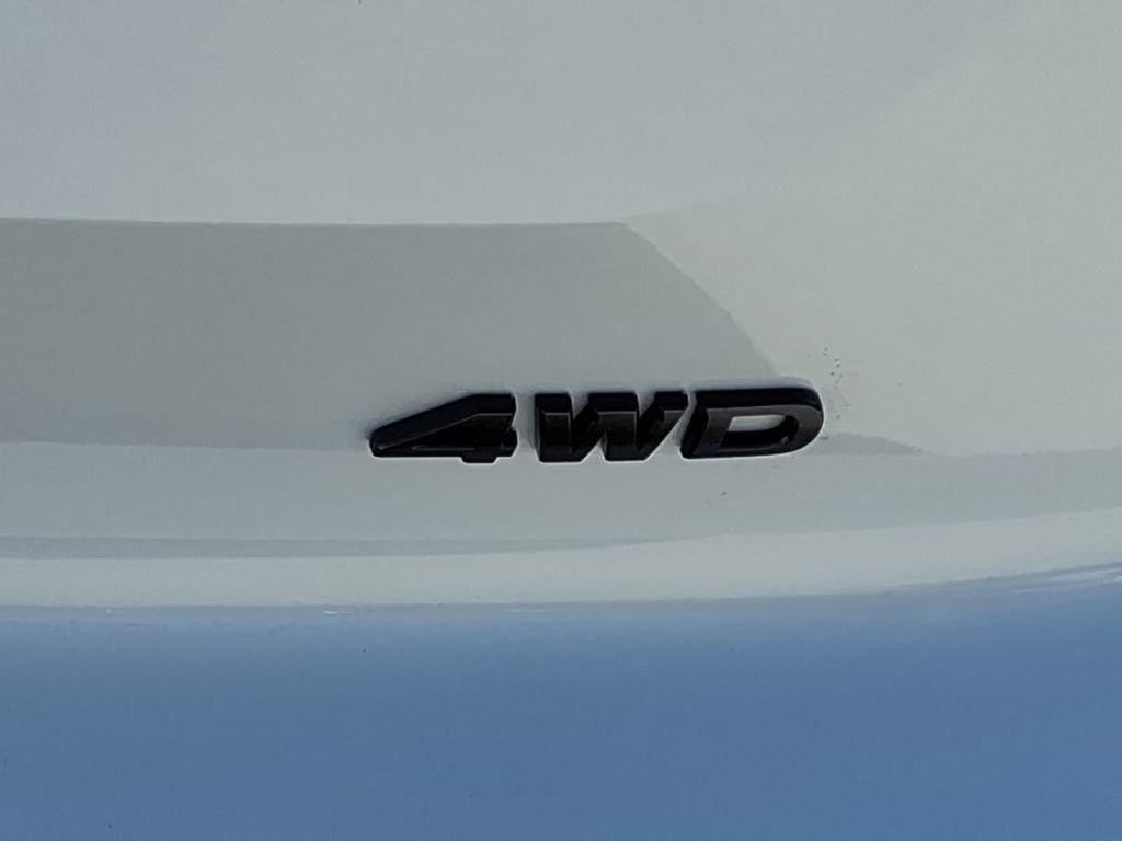 New 2026 Nissan Pathfinder SV image 10