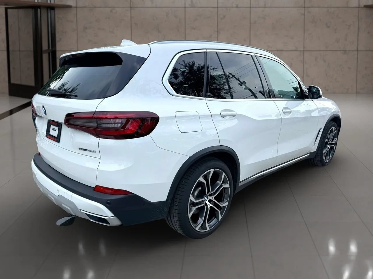 Used 2021 BMW X5 sDrive40i w/ Premium Package 2 RWD image 3