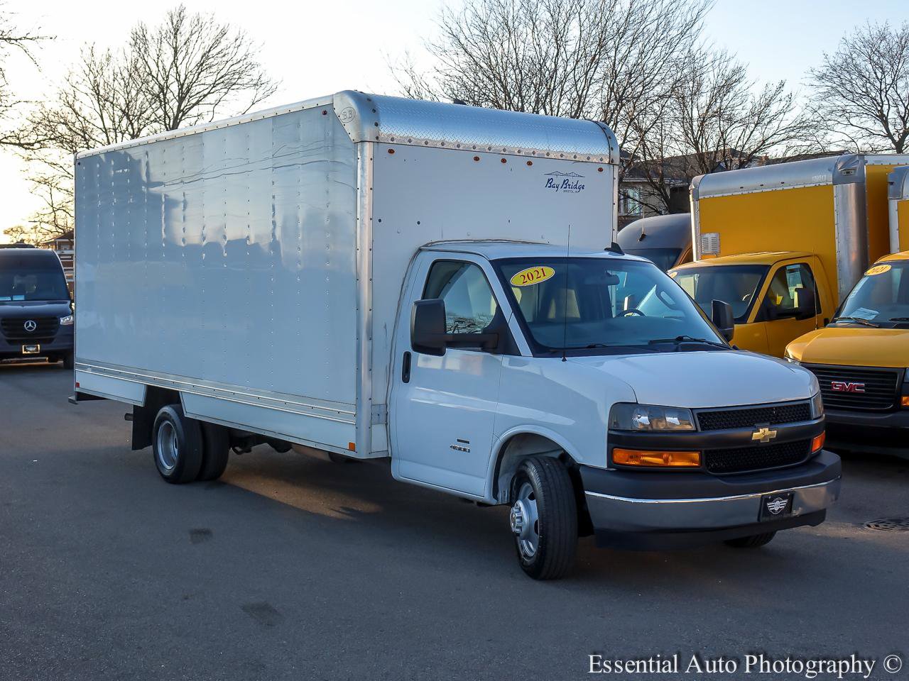 Used 2021 Chevrolet Express 4500 w/ Power Convenience Package RWD image 10