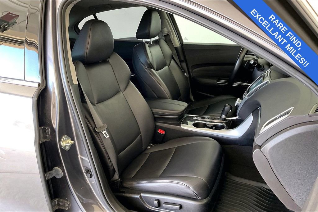 Used 2020 Acura TLX image 10