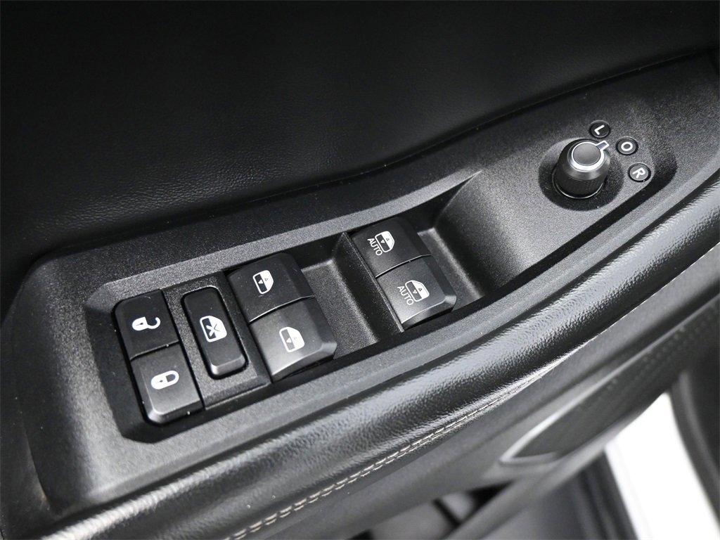 Used 2022 Jeep Grand Cherokee Altitude image 4