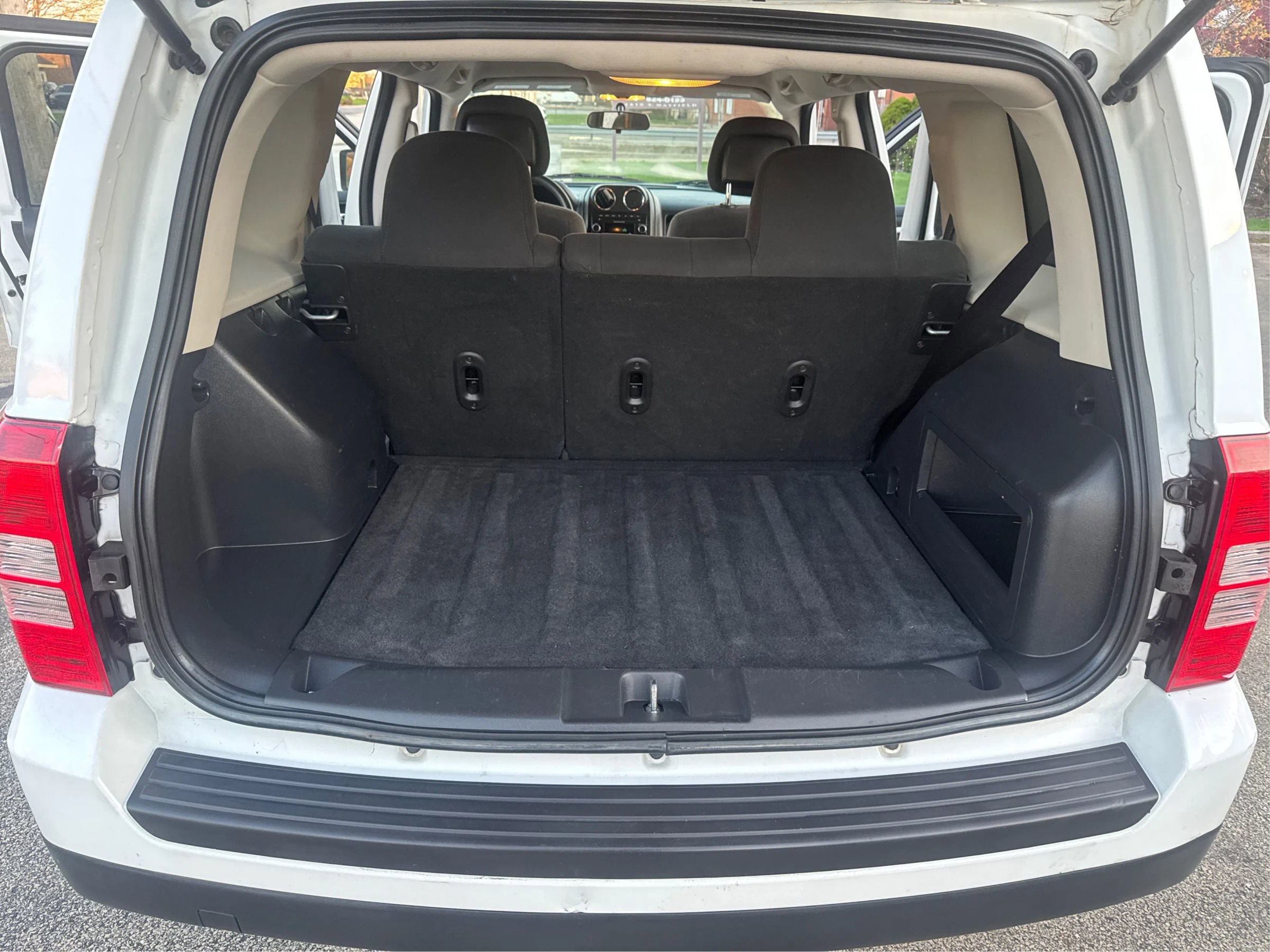 Used 2015 Jeep Patriot Sport w/ Power Value Group image 14