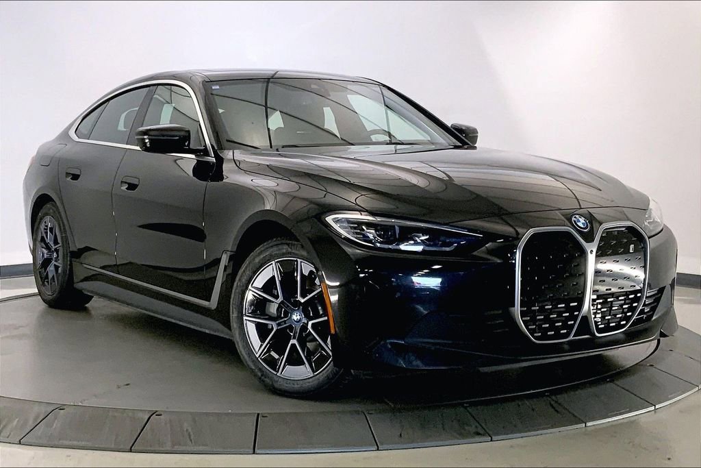 Certified 2023 BMW i4 eDrive35 w/ Premium Package RWD image 33