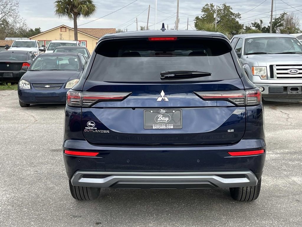 New 2026 Mitsubishi Outlander SE FWD image 4