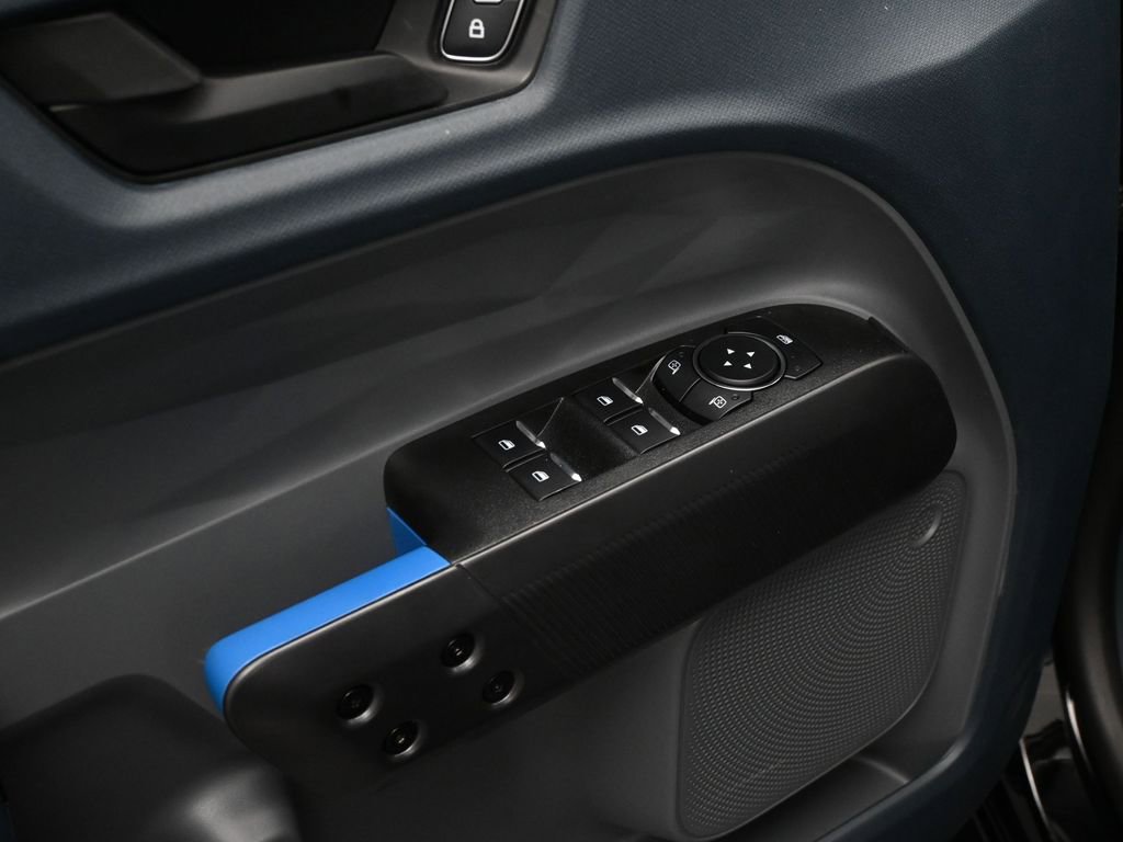 New 2025 Ford Maverick Lobo image 9