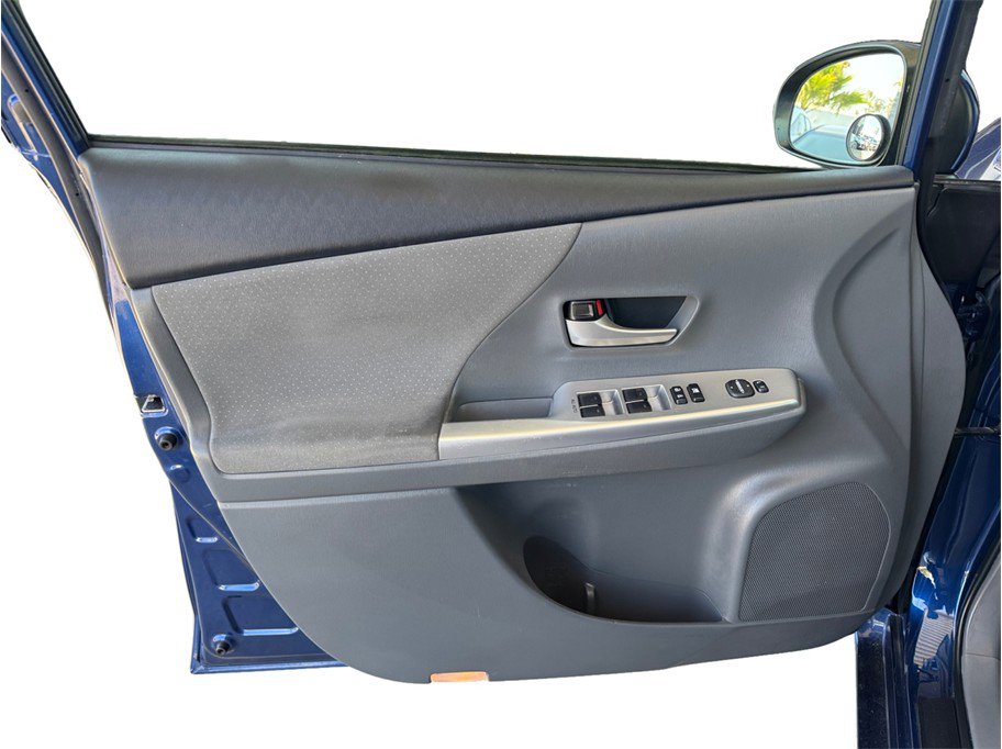 Used 2013 Toyota Prius V Three FWD image 17