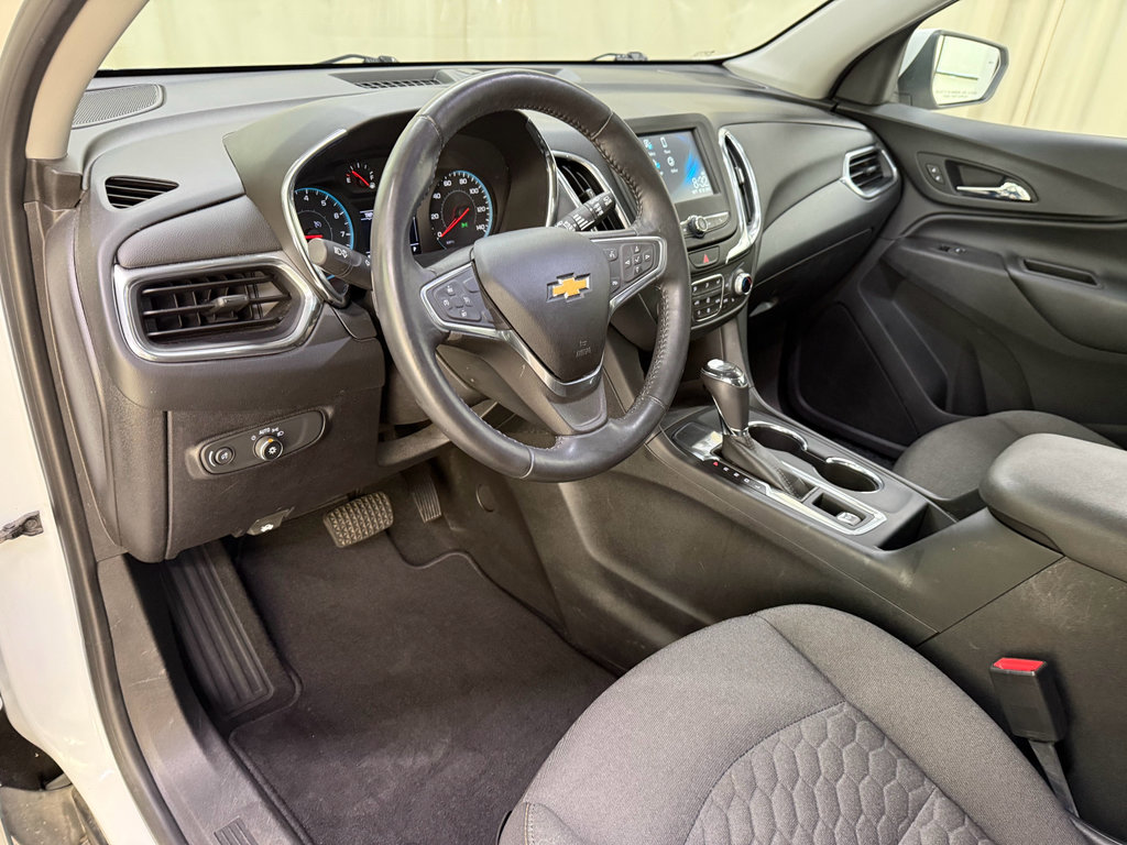 Used 2018 Chevrolet Equinox LT FWD image 29