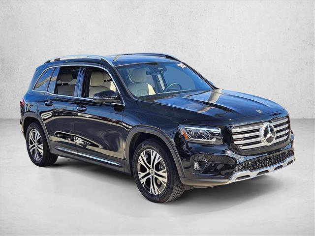 Used 2025 Mercedes-Benz GLB 250 image 3