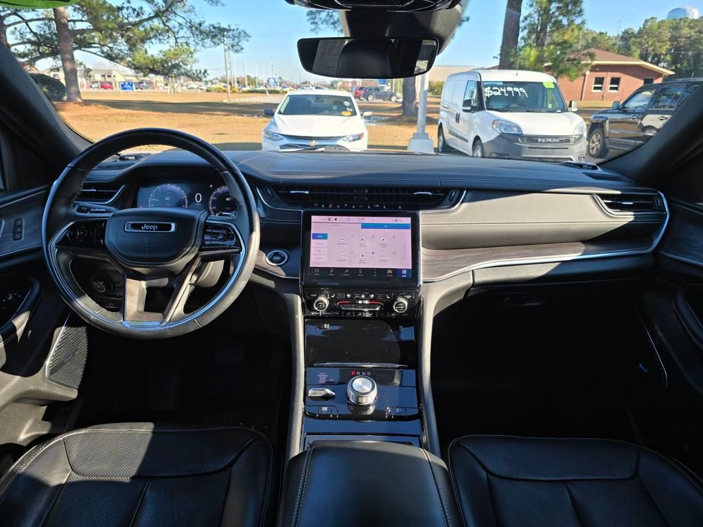 Used 2021 Jeep Grand Cherokee L Overland image 12