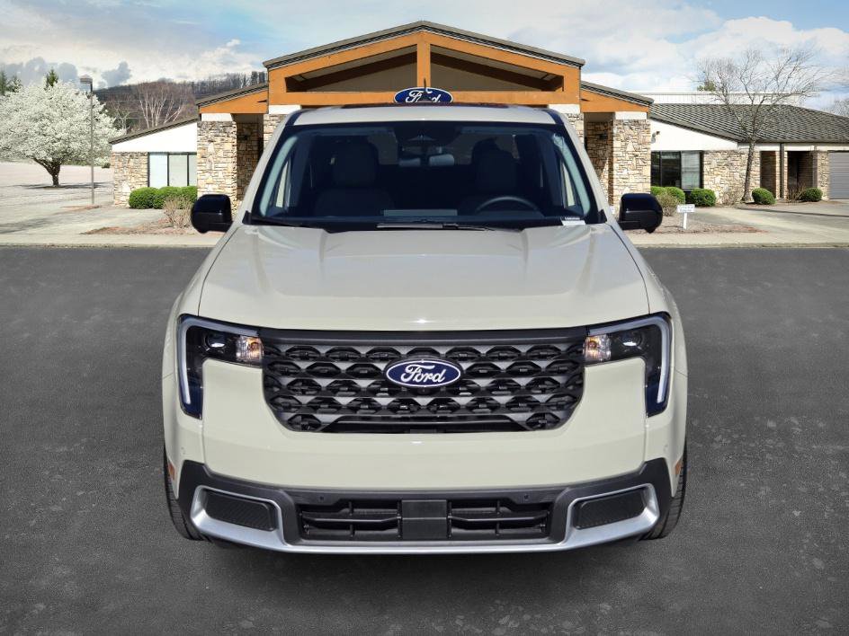 New 2025 Ford Maverick Lariat w/ 4K Tow Package image 2