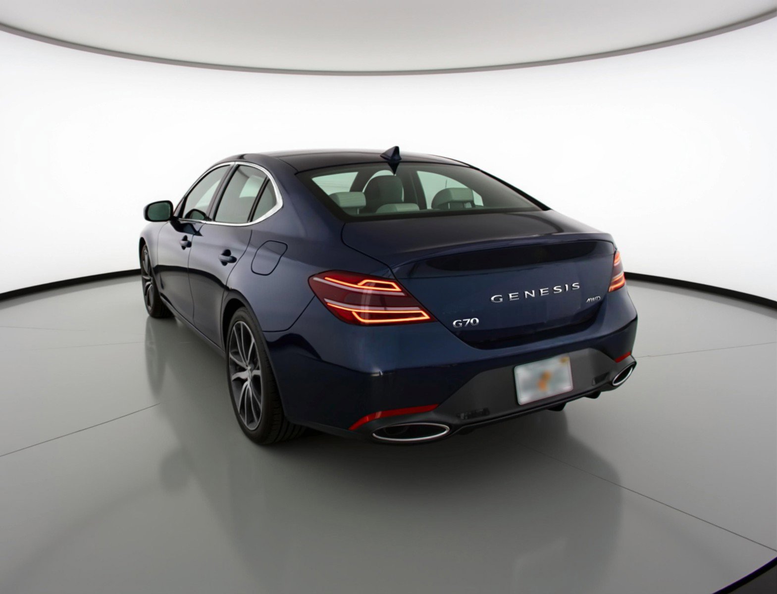 Used 2025 Genesis G70 2.5T image 6