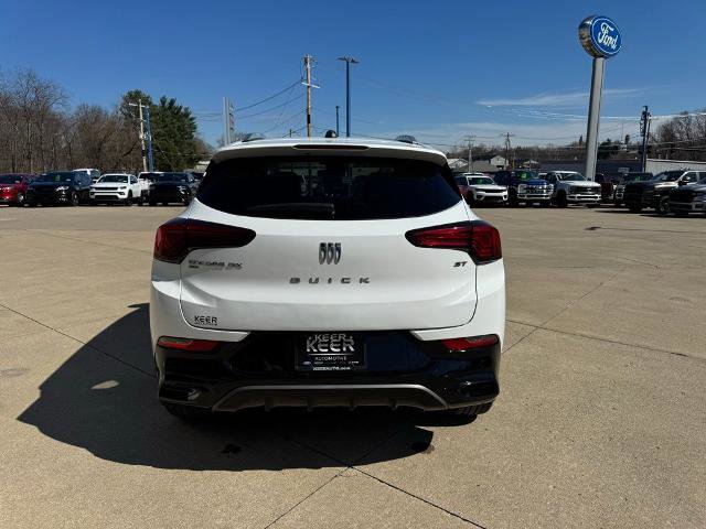 Used 2024 Buick Encore GX Sport Touring image 5