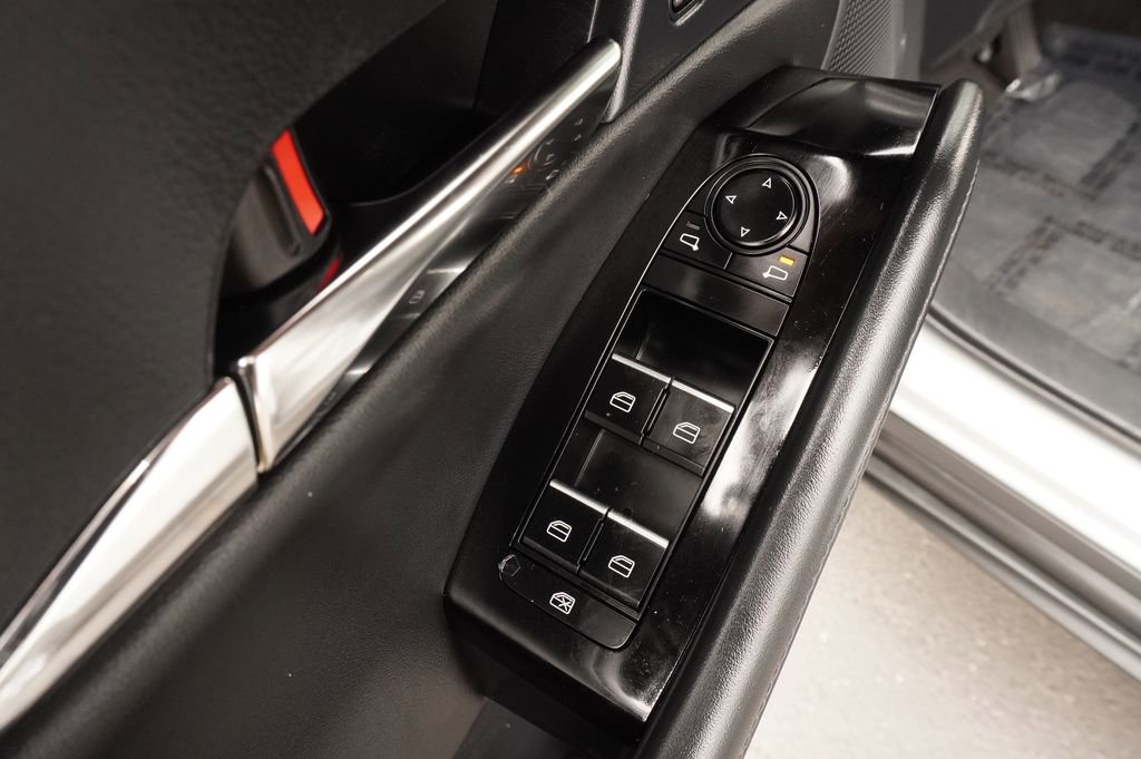 Used 2025 MAZDA CX-30 AWD 2.5 S w/ Preferred Package image 16