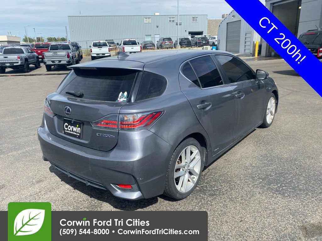 Used 2016 Lexus CT 200h w/ Accessory Package 2 FWD image 5