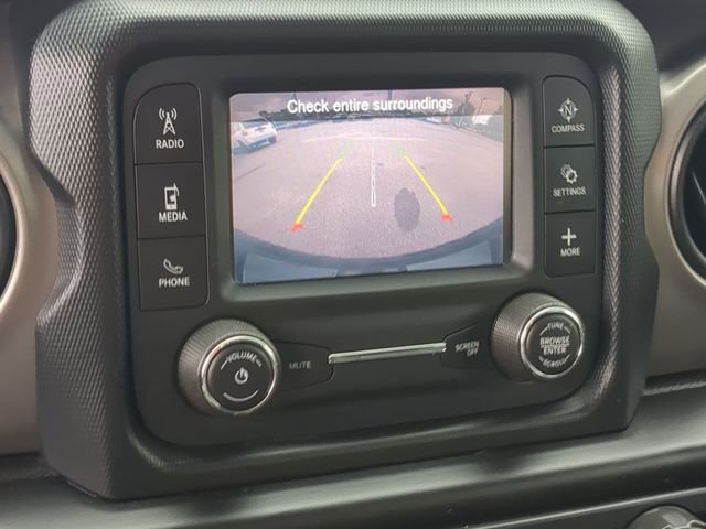 Used 2020 Jeep Wrangler Sport AWD/4WD image 22