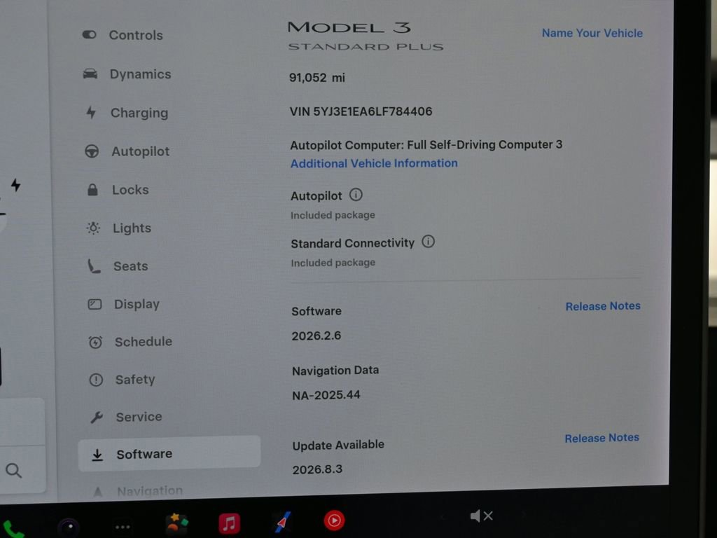 Used 2020 Tesla Model 3 Standard Range Plus image 8