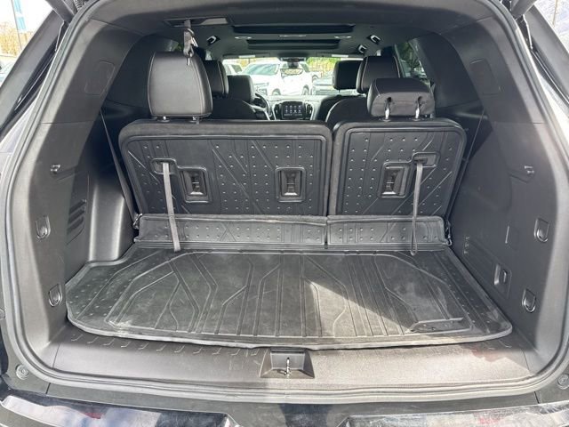 Certified 2022 Chevrolet Traverse Premier w/ Redline Edition AWD/4WD image 11