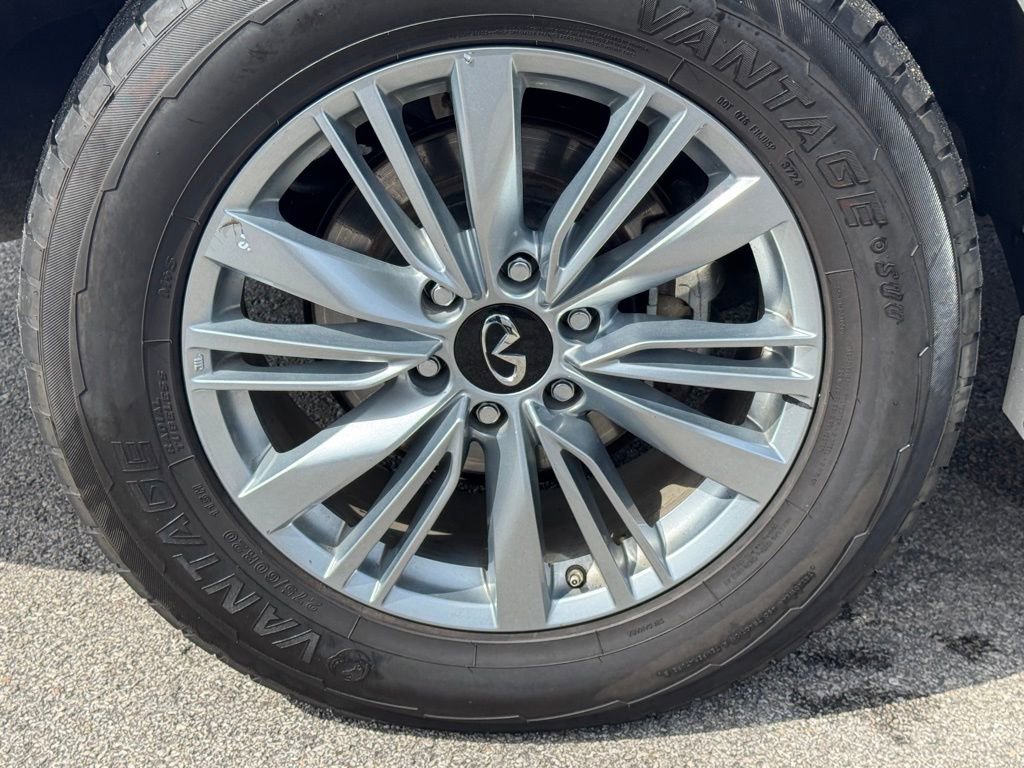 Used 2024 INFINITI QX80 Luxe image 10