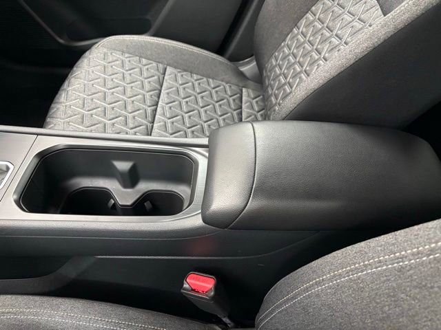 Used 2025 Nissan Kicks SV image 26