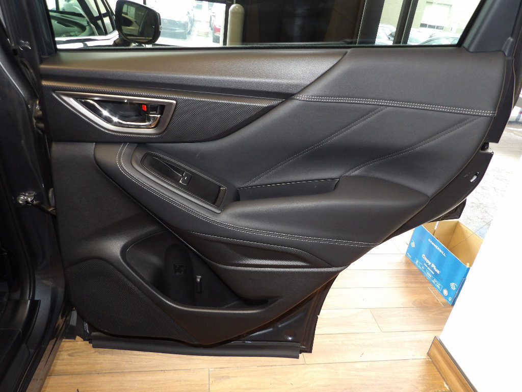 Used 2020 Subaru Forester Limited AWD/4WD image 16