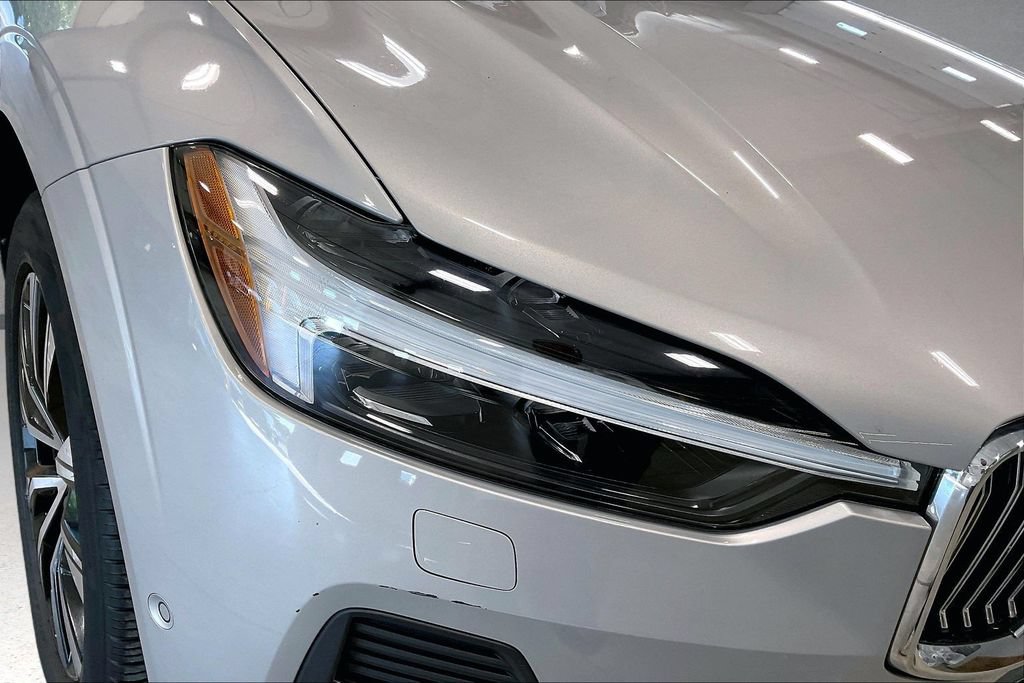 Certified 2023 Volvo XC60 B5 Plus AWD/4WD image 32