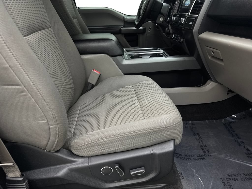 Used 2016 Ford F150 XLT w/ Equipment Group 302A Luxury RWD image 44