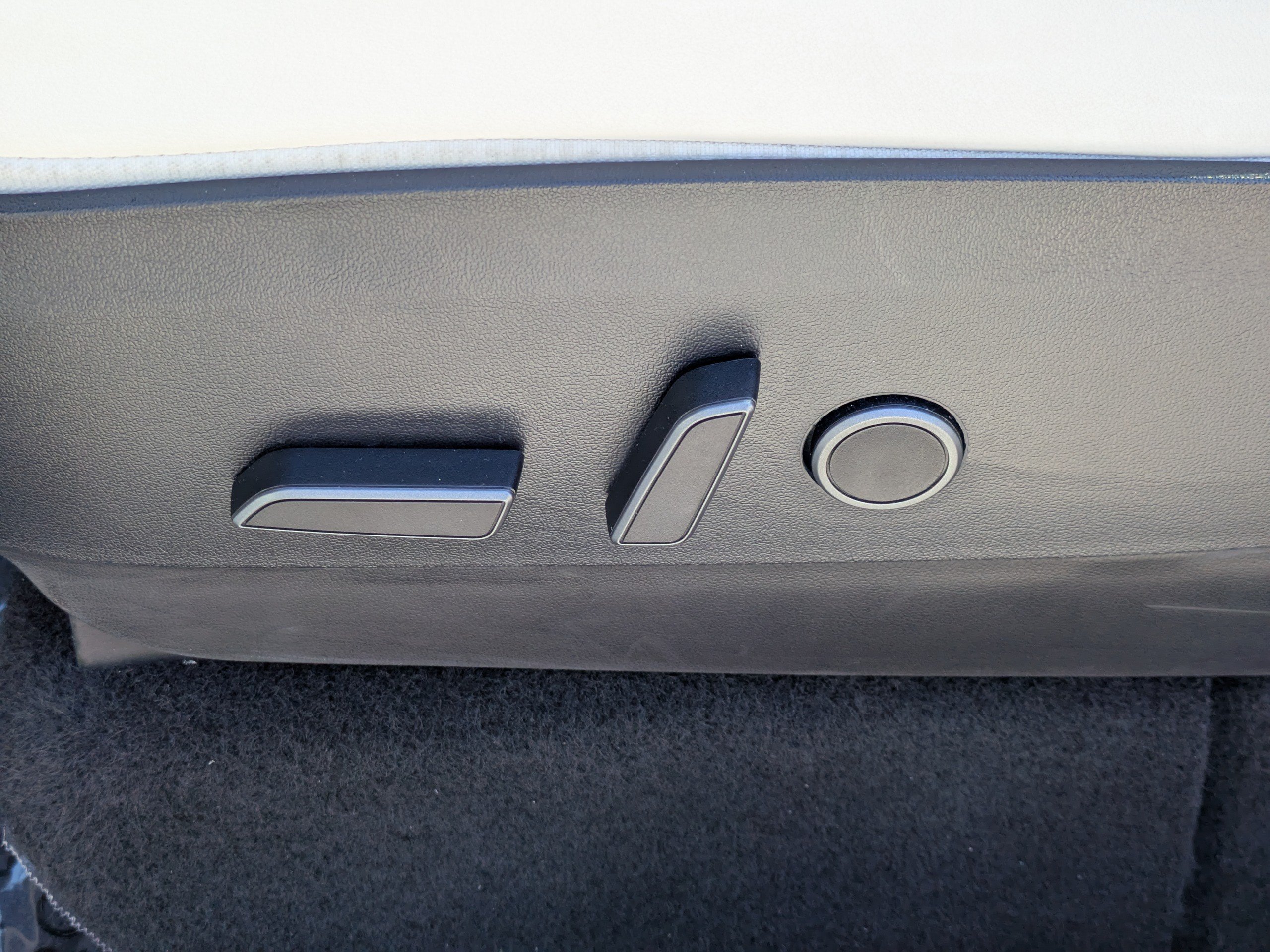 Used 2021 Tesla Model Y Long Range AWD/4WD image 19