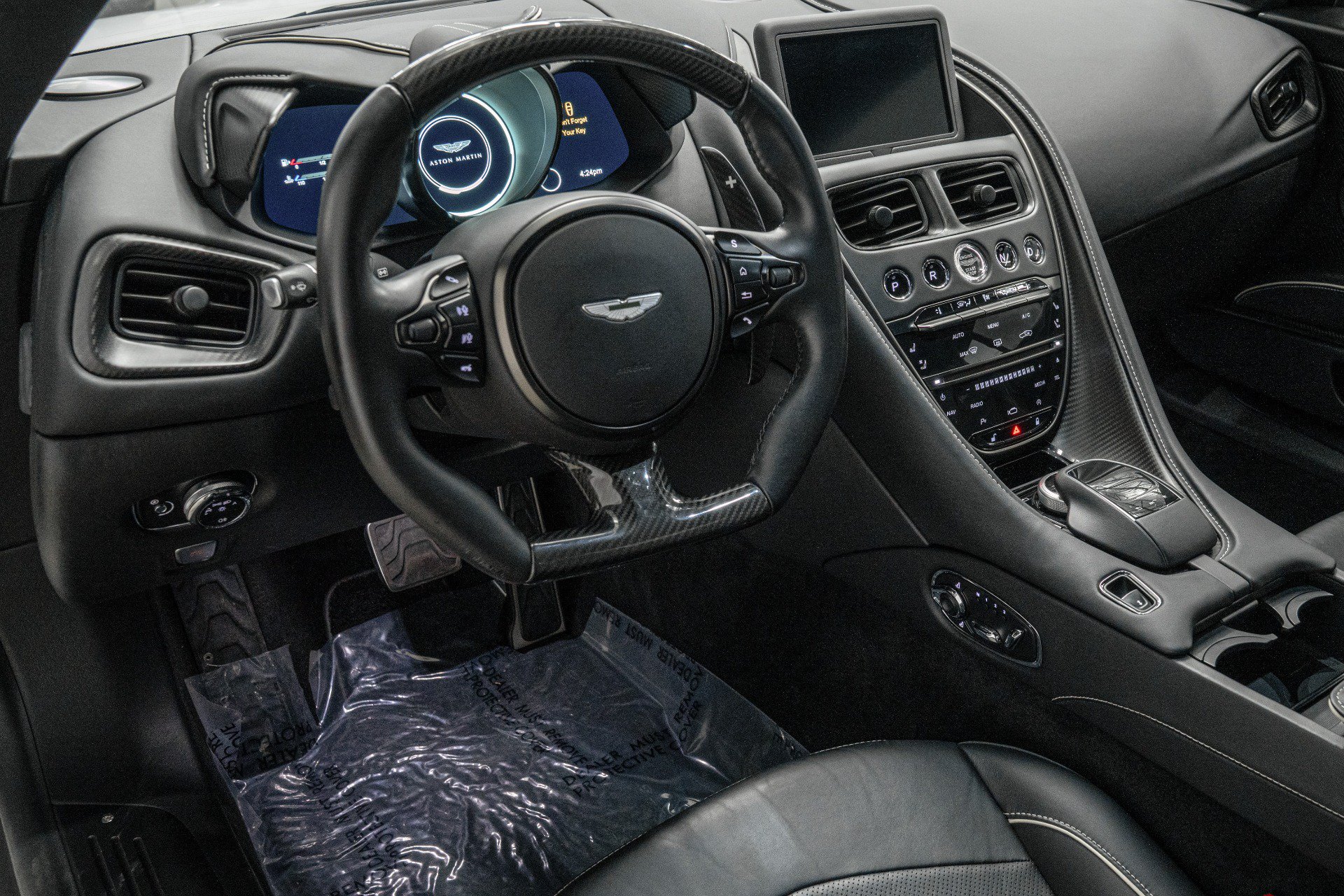 Used 2019 Aston Martin DBS Superleggera RWD image 12