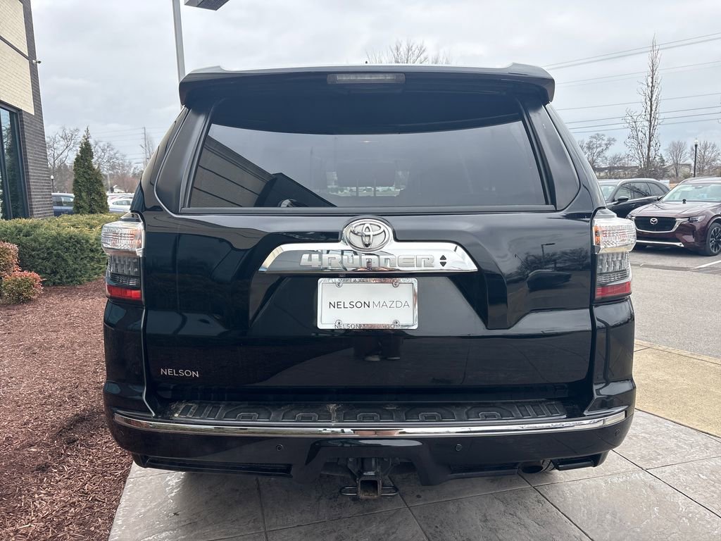 Used 2017 Toyota 4Runner Limited image 4
