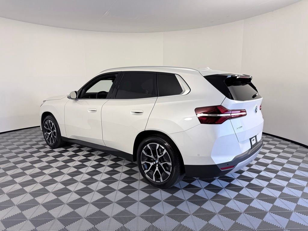 Used 2025 BMW X3 xDrive30i w/ Convenience Package image 5