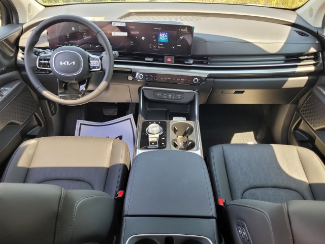New 2026 Kia Carnival SX w/ SX Dark Edition Package FWD image 7